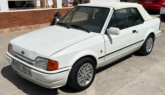 1990 Mk4 Ford Escort XR3i Cabrio - Limited Edition